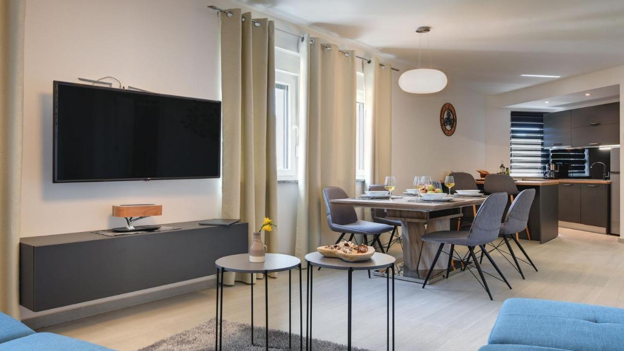Apartma Exclusive *